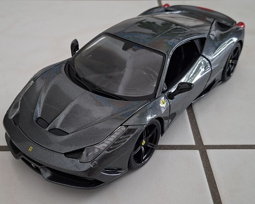 Maisto ferrari 458 - 1/18,