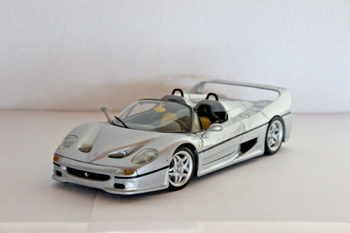 Ferrari f50 von maisto 18 - ferrari,